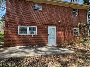 1701 Mayfield Dr, Roanoke, VA 24014