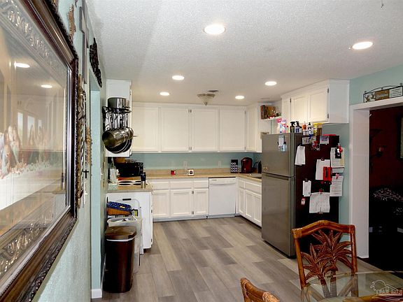 5th image of 7077 Marie Ave