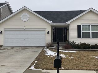 210 Pecan Bluffs Dr, Wentzville, MO 63385
