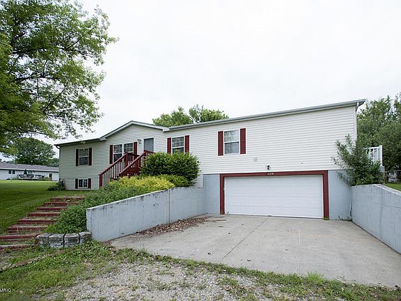 2nd image of 1139 Autumn Dr