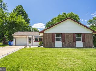 61 Pennant Ln, Willingboro, NJ 08046