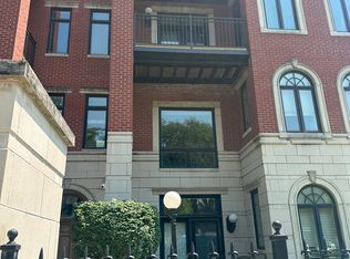 4043 S Drexel Blvd APT 103, Chicago, IL 60653