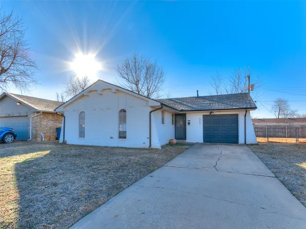 508 Gayclifee Ter, Edmond, OK 73003