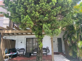 6885 NW 169th St #66D, Hialeah, FL 33015