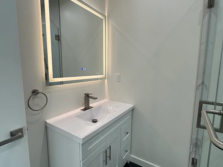 1445 N Maple St #201 — Photo 14
