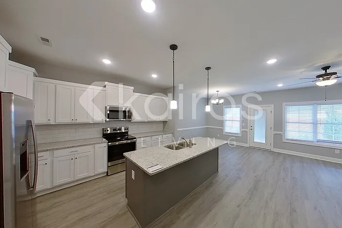 3705 Oak Leaf Way #E — Photo 5