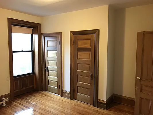 Rented by RES New York | media 31