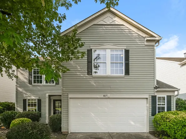 8817 Oak Dr NE, Charlotte, NC 28269