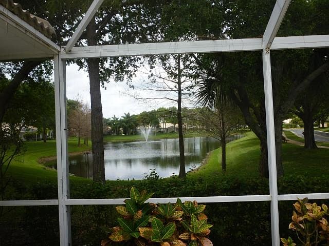 2nd image of 11801 Myrtle Oak Ct