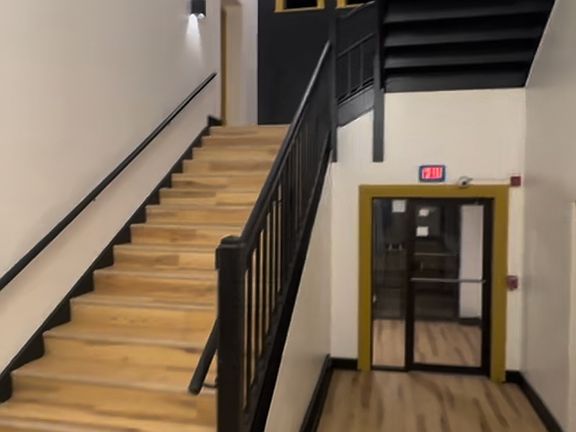 5th image of 1107 Langtry St #14