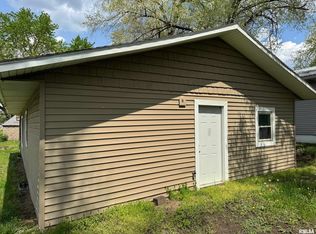 231 Cooper St, Pekin, IL