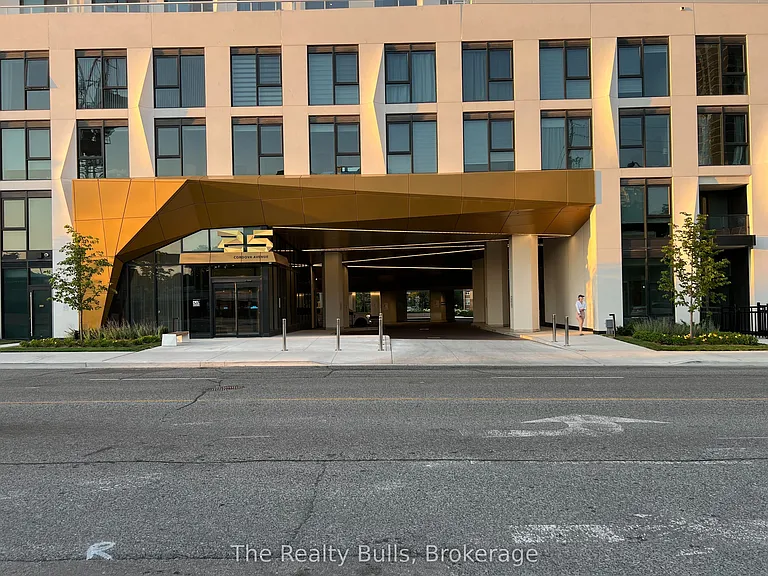 25 Cordova Ave #602 — Photo 2
