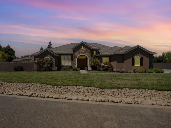 8143 Daisy Hill Dr, Sacramento, CA 95829