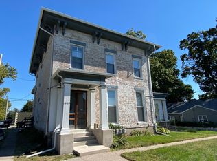 1009 College Ave, Davenport, IA 52803
