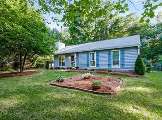 6135 Woodthrush Dr, Charlotte, NC 28227