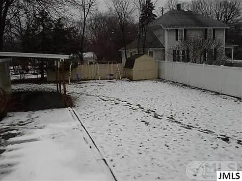 606 Adams St photo 1
