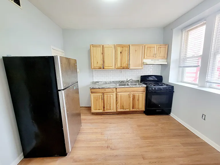 423 Scott St #1 — Photo 15