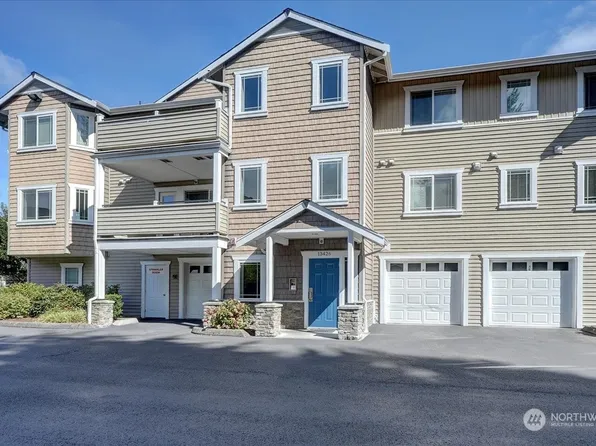 13426 97th Avenue E #202, Puyallup, WA 98373