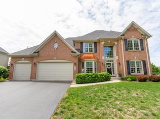 2234 Kings Ct, Geneva, IL 60134