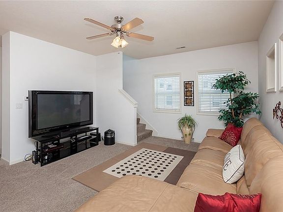 3rd image of 6916 Jack London Dr