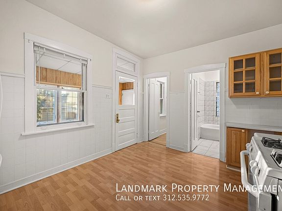 5th image of 3030 N Normandy Ave