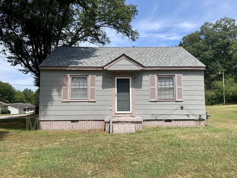 1st image of 503 E Forest Ave