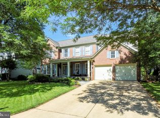21497 Hearthstone Ct, Ashburn, VA 20148