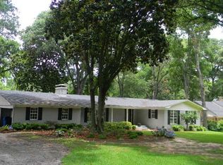 1013 Crestway Dr, Athens, TX 75751