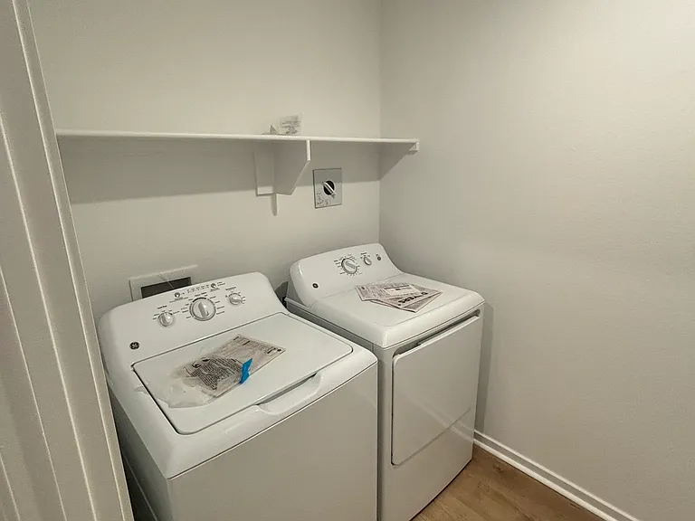 8300 Kim Dr — Photo 14