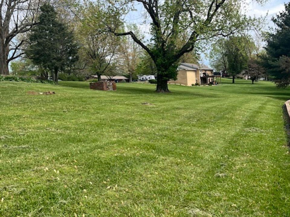 2nd image of N Vista Dr #10