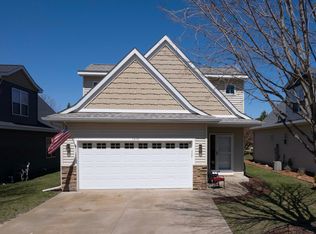 1519 Praha St SE, New Prague, MN 56071