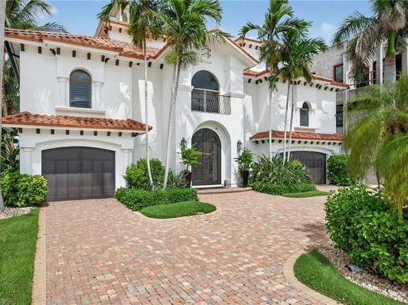 403 Seabee Ave, Naples, FL 34108