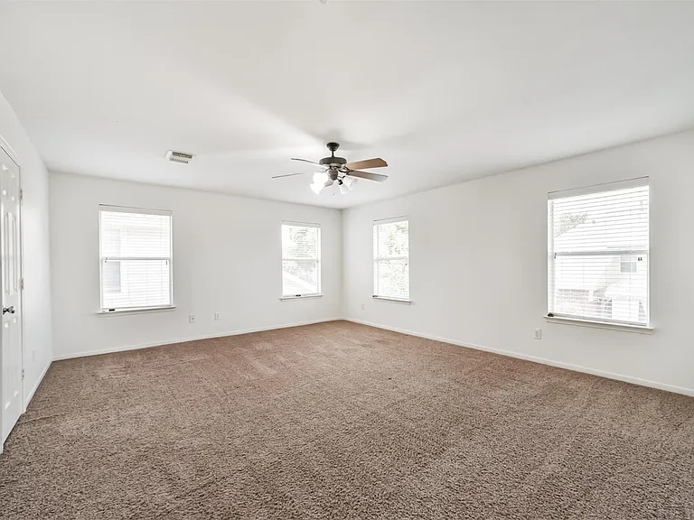315 Willow Pointe Dr — Photo 30