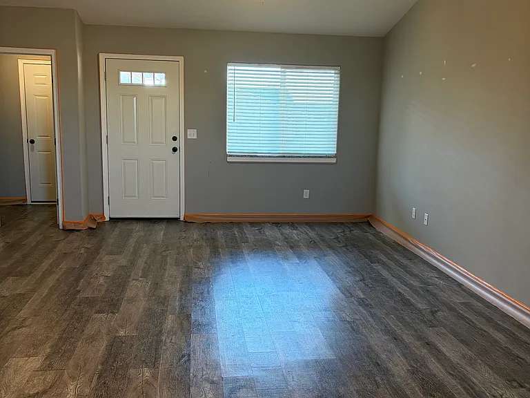 5346 N Cypress St — Photo 3