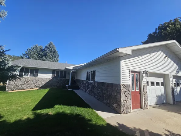 2328 S Baldwin St, Sturgis, SD 57785