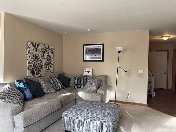 3rd image of 1510 Harvest Dr