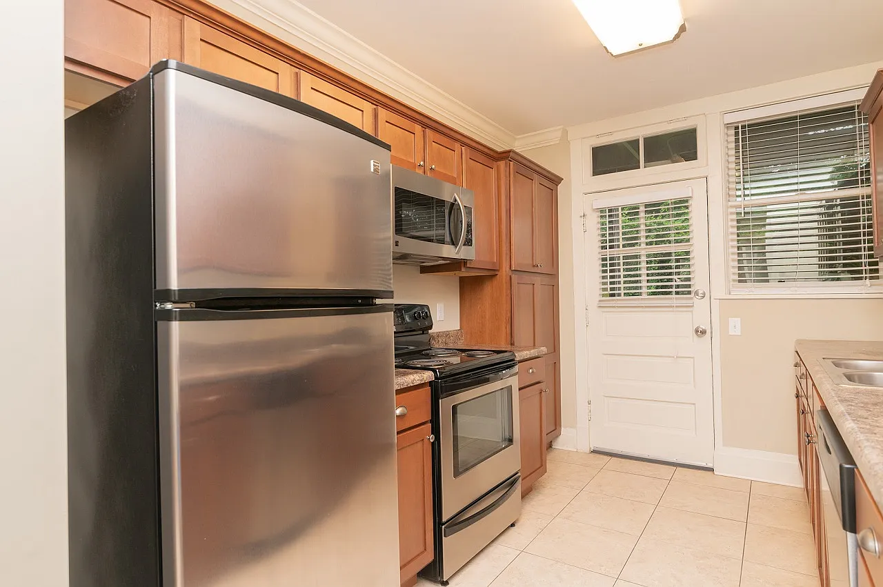 323 Washington Street - 101 — Photo 4