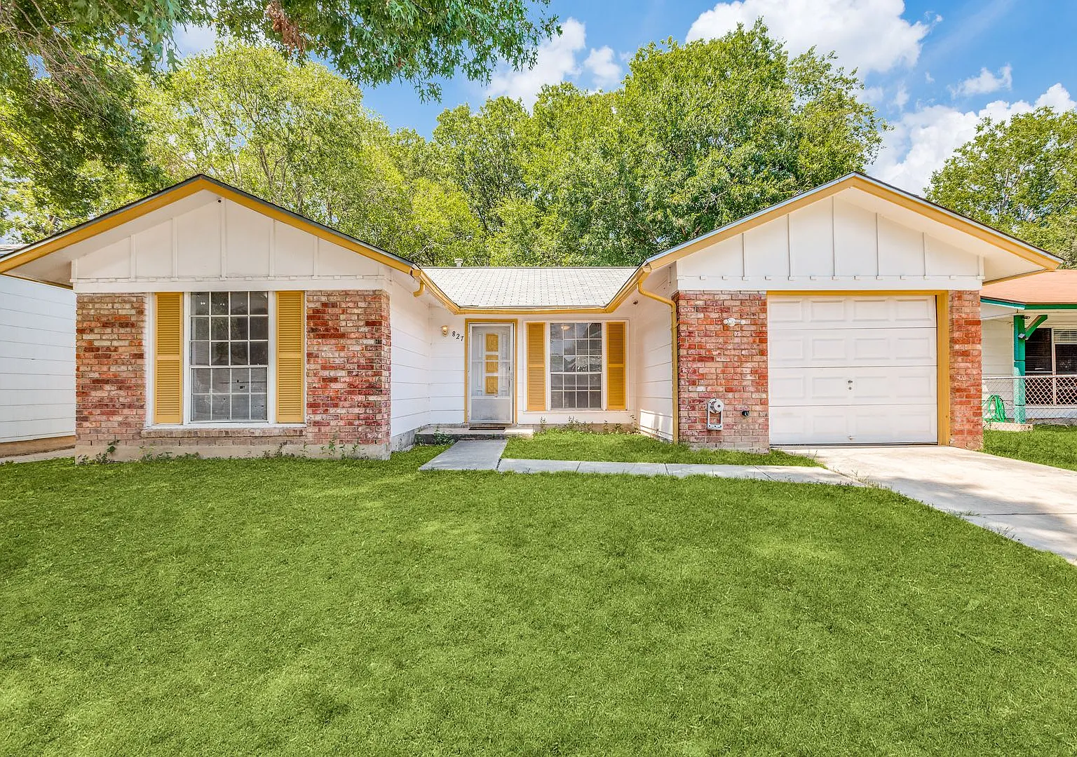 3 bed 3.5 bath located in Westwood Park Subdivision — Photo 1