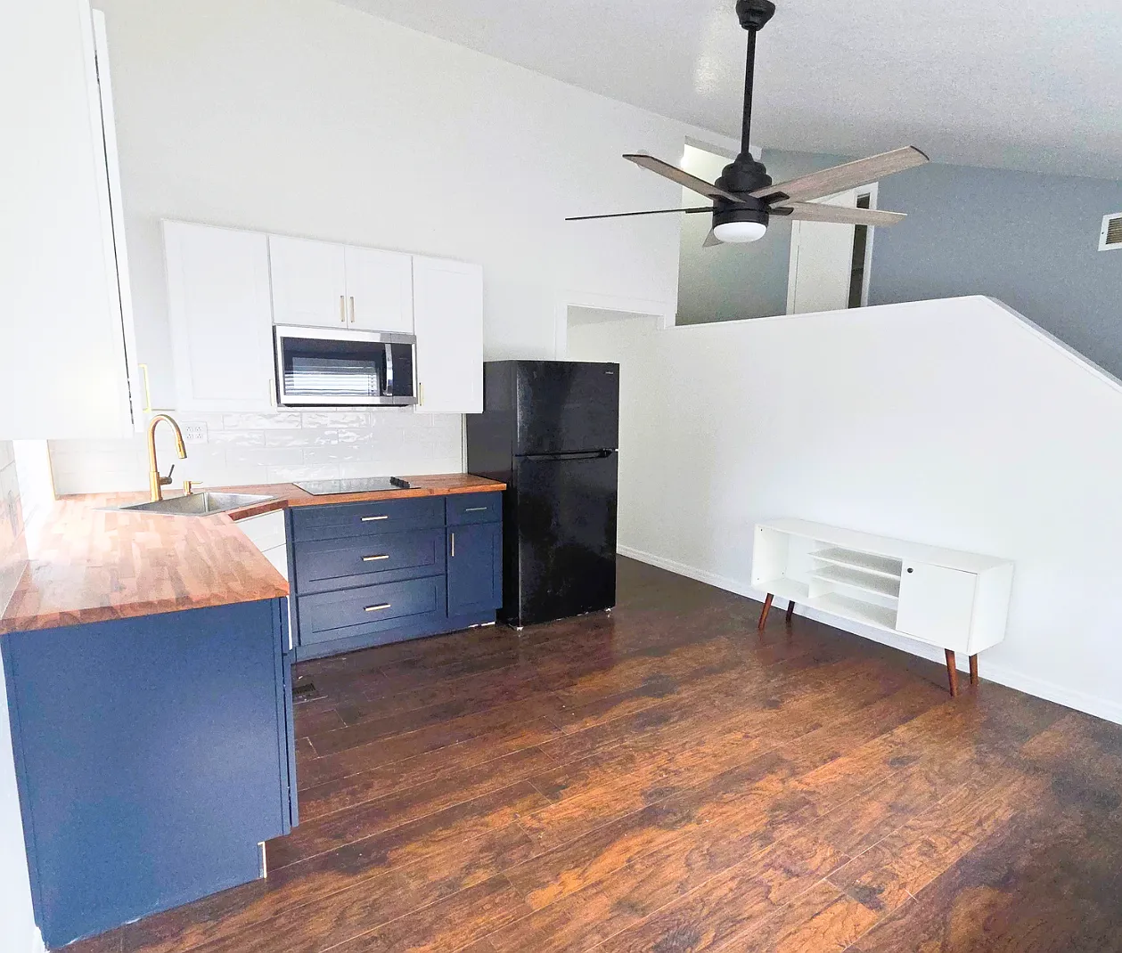 2 bed, 1.5 bath, $1,500 — Photo 3