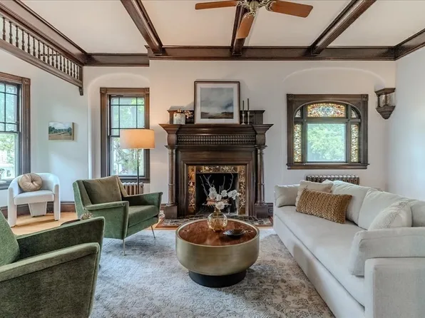 41 Brown Ave, Roslindale, MA 02131