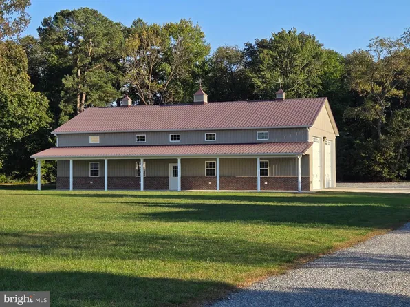 28 Beaver Dam Dr, Milford, DE 19963
