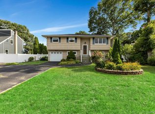 14 Floradora Drive, Mastic, NY 11950