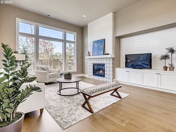 4th image of 27759 SW Larkspur Ter