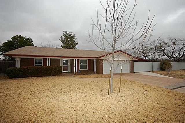 1st image of 2654 Garfield Ave