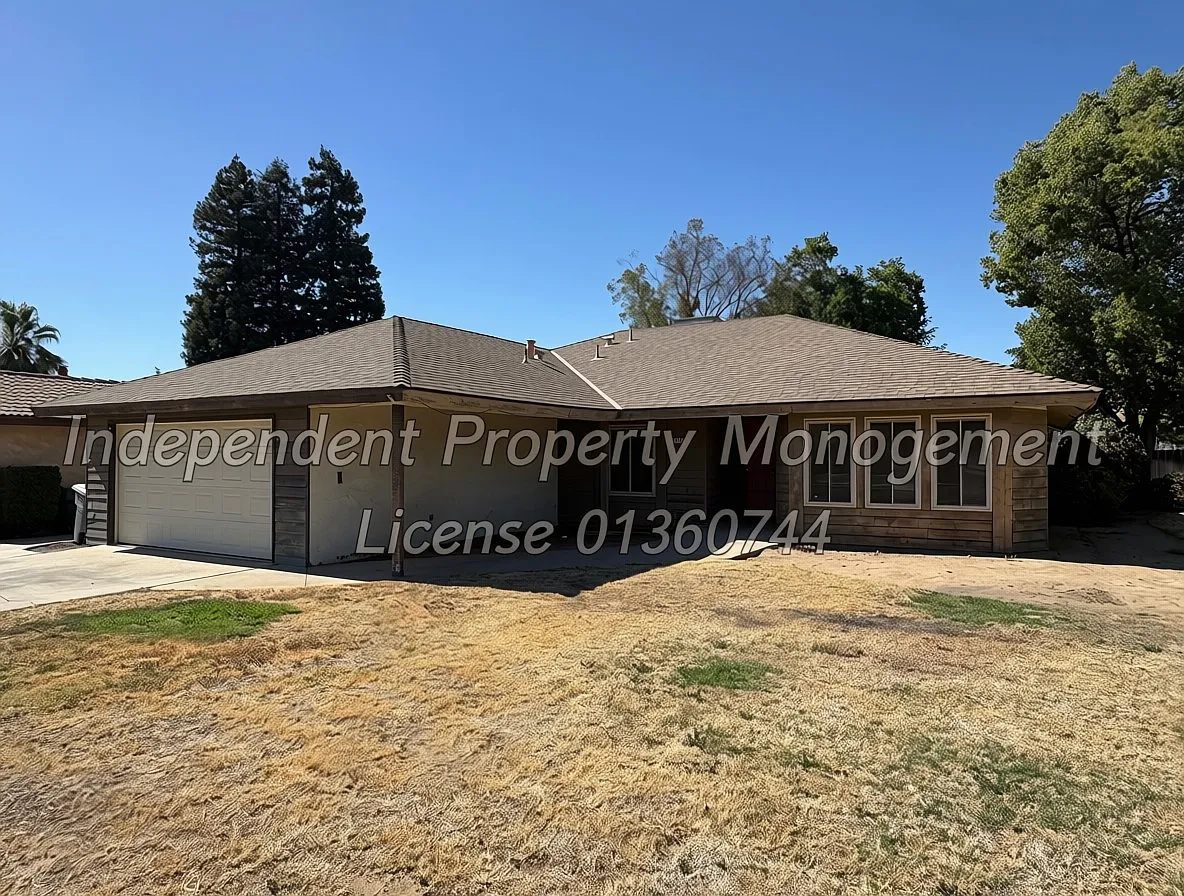 4 bed, 1878 sqft, $2,200 — Photo 1