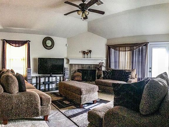 5th image of 7914 Silver Oak Dr