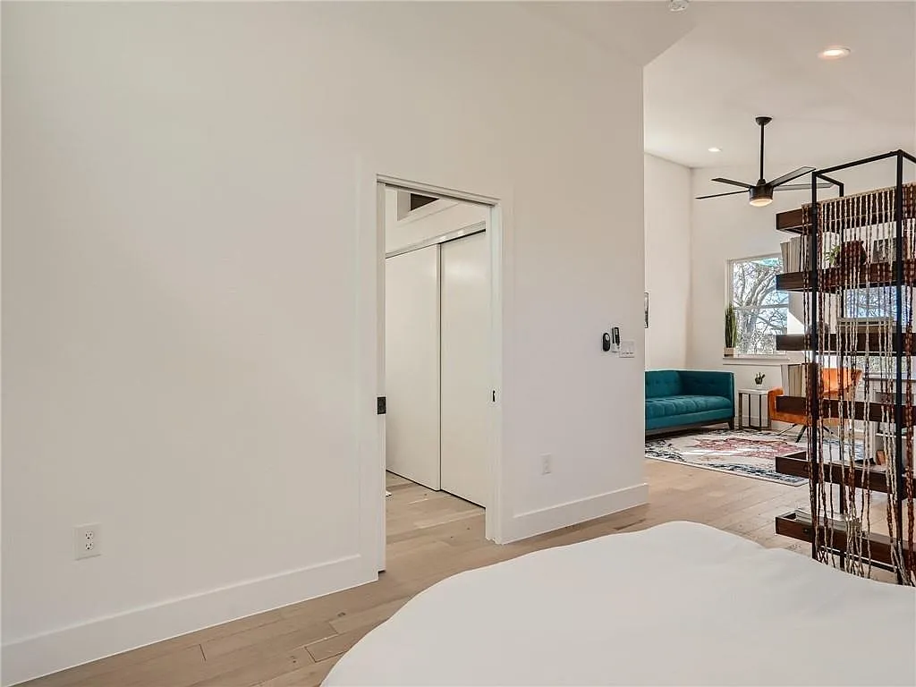 1 bed, 520 sqft, $1,995 — Photo 3