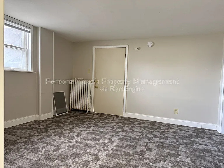 728 8th St N #3 — Photo 3