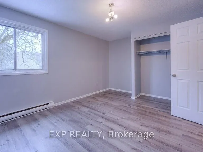 1200 Courtland Ave E #15 — Photo 11