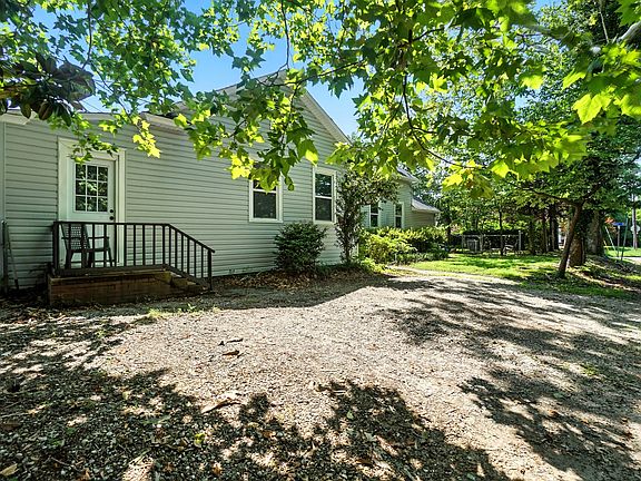 2nd image of 7438 Major Ave